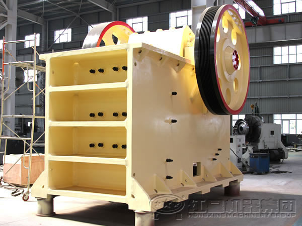 打石機(jī),顎式打石機(jī)，顎式破碎機(jī)